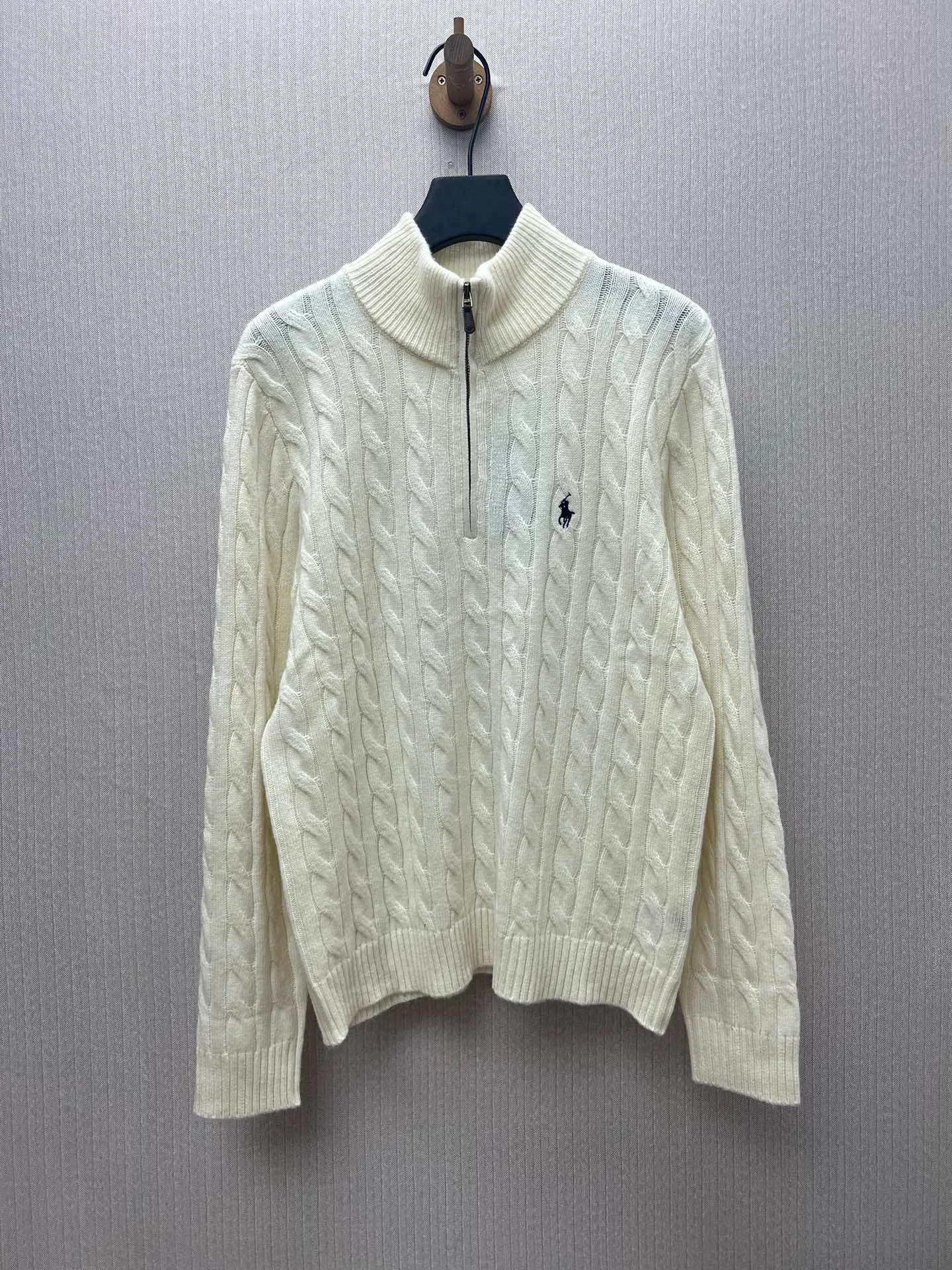 P500 Polo 25ss new solid color pony embroidered long-sleeved sweater for men, white, size: S.M.L.XL.